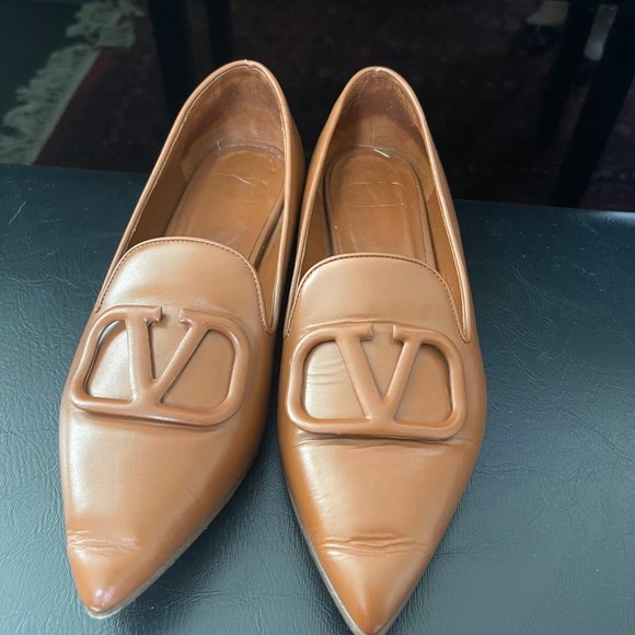 LEATHER VALENTINO SHOES - ONLY WORN TWICE - Picture 2 of 5